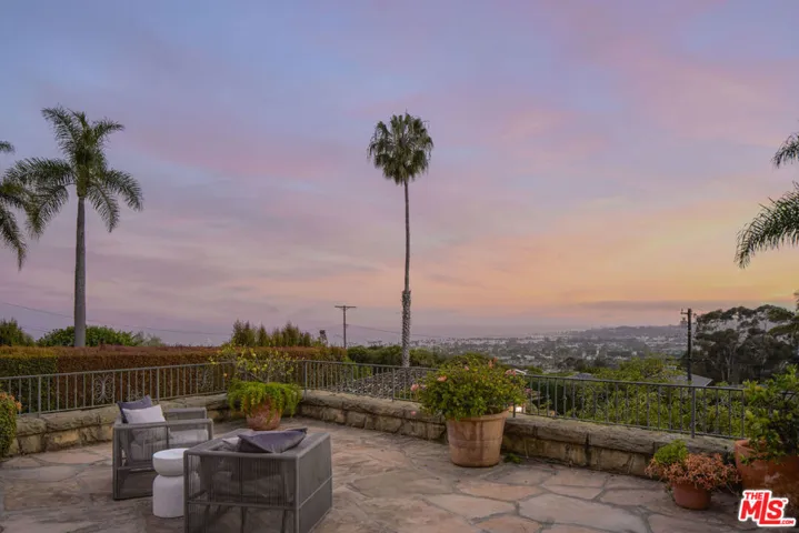 1615 Overlook Lane, Santa Barbara, California 93103