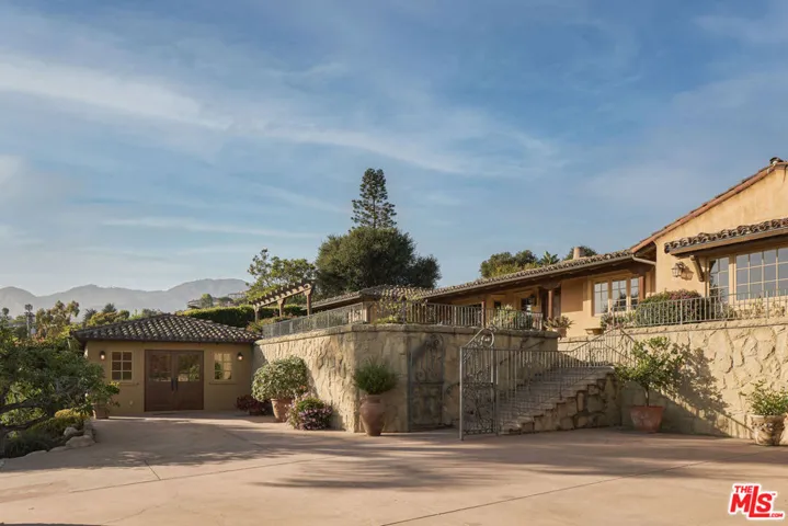1615 Overlook Lane, Santa Barbara, California 93103