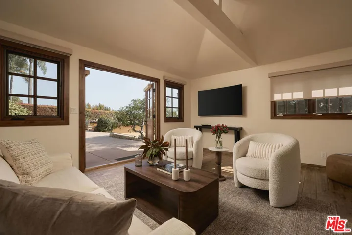 1615 Overlook Lane, Santa Barbara, California 93103