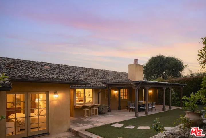 1615 Overlook Lane, Santa Barbara, California 93103