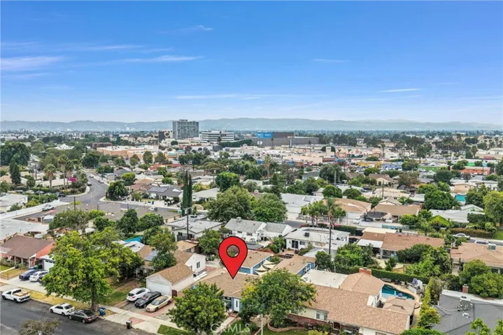 8645 Wakefield, Panorama City, California 91402