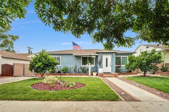 8645 Wakefield, Panorama City, California 91402