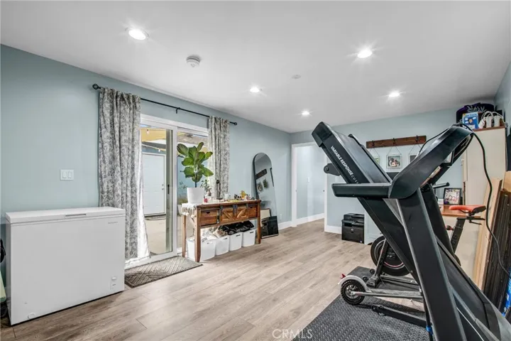 Den/bonus room