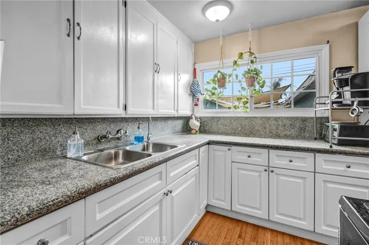 8645 Wakefield, Panorama City, California 91402