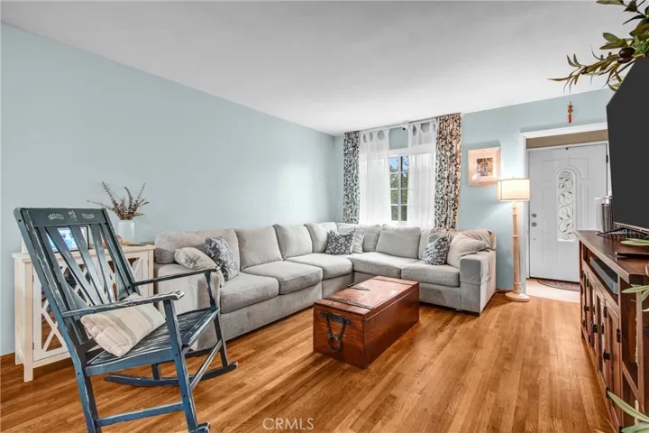 8645 Wakefield, Panorama City, California 91402