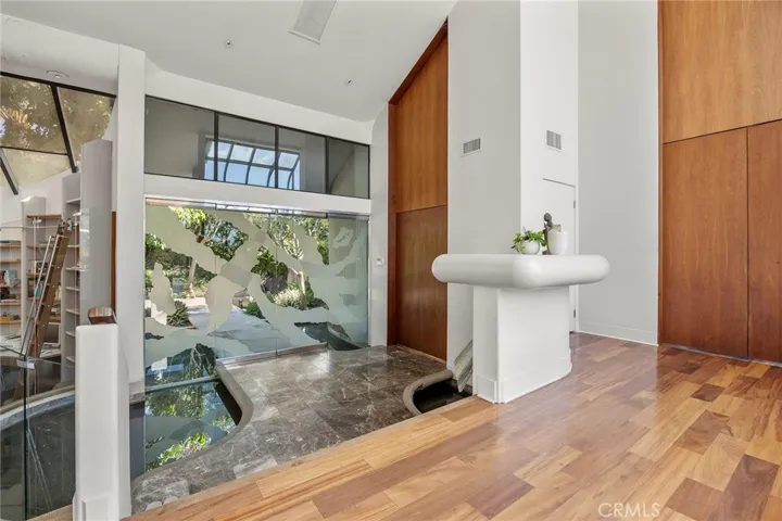 Entry with Water Surround