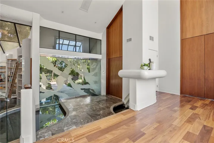 Entry with Water Surround