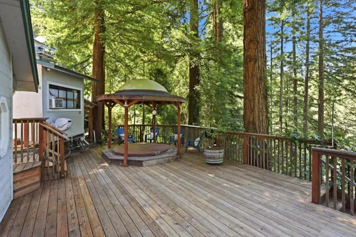135 Oak Street, Brookdale, California 95007