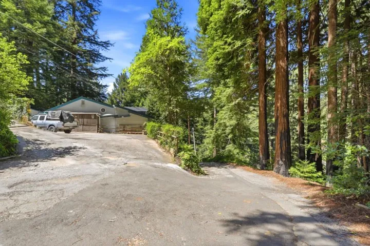 135 Oak Street, Brookdale, California 95007