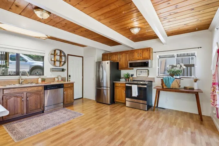 135 Oak Street, Brookdale, California 95007