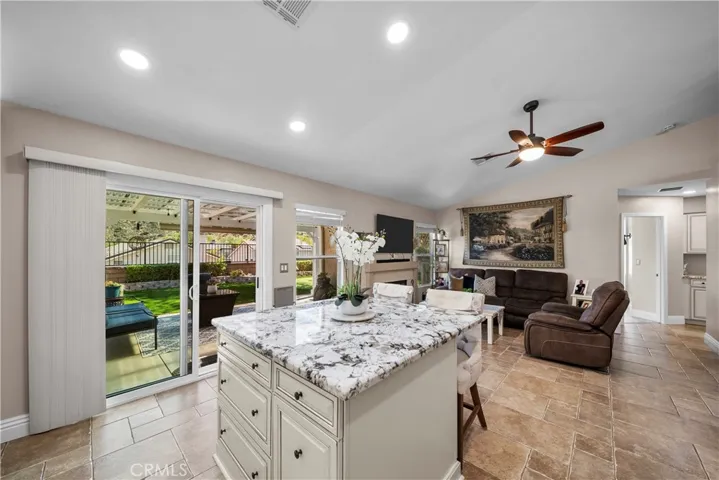27908 Rainier Road, Castaic, California 91384