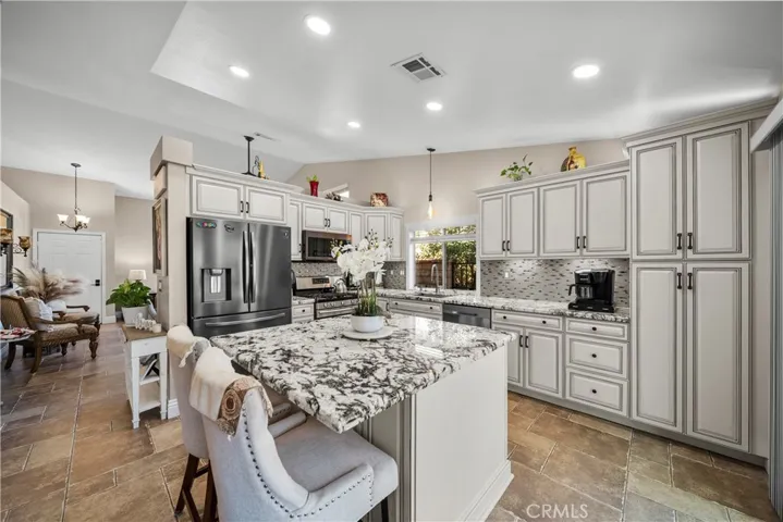 27908 Rainier Road, Castaic, California 91384