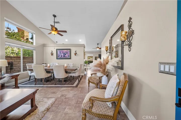 27908 Rainier Road, Castaic, California 91384