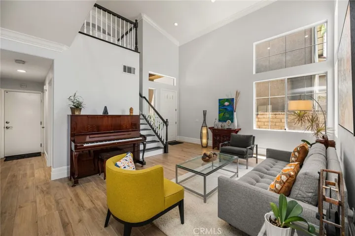 2564 Newman Avenue, Tustin, California 92782