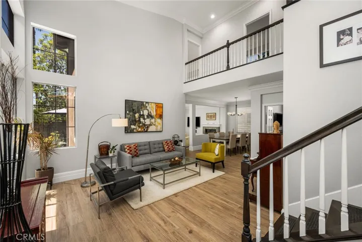 Volume ceilings & light & bright