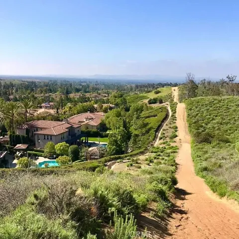 2564 Newman Avenue, Tustin, California 92782