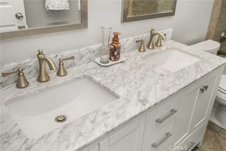 Marble top & upgraded faucets