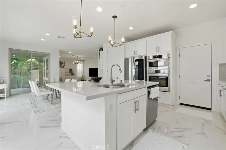 1883 Aliso Canyon Drive, Lake Forest, California 92610