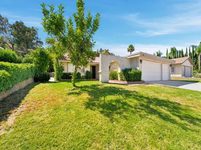 5835 Cardoza Drive, Westlake Village, California 91362