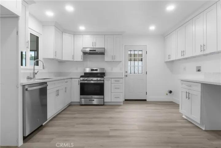 2041 S Pacific, Santa Ana, California 92704
