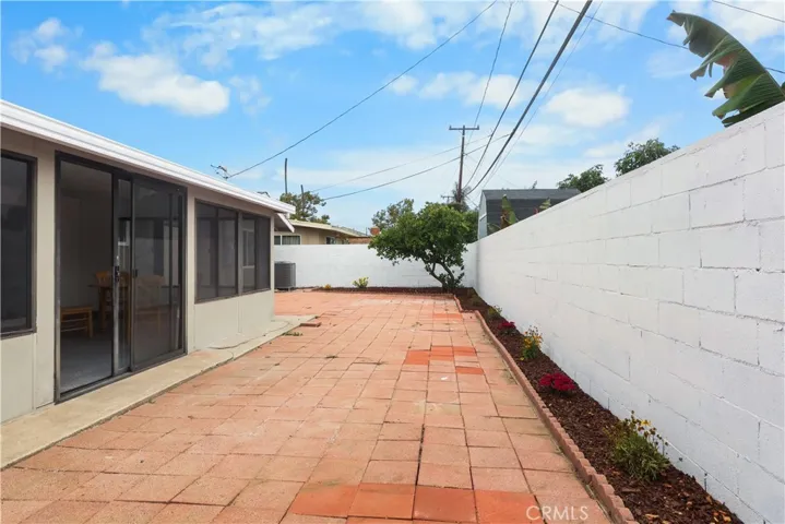 2041 S Pacific, Santa Ana, California 92704