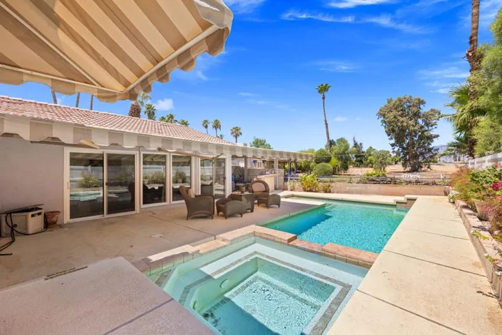 Private Pool/Spa with Views