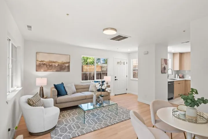 320 Waverly Street, Sunnyvale, California 94086
