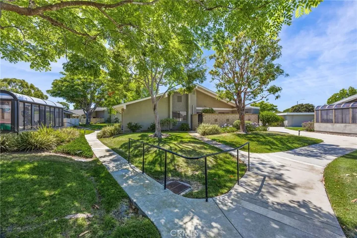 8933 Yolo Circle 1307a, Huntington Beach, California 92646