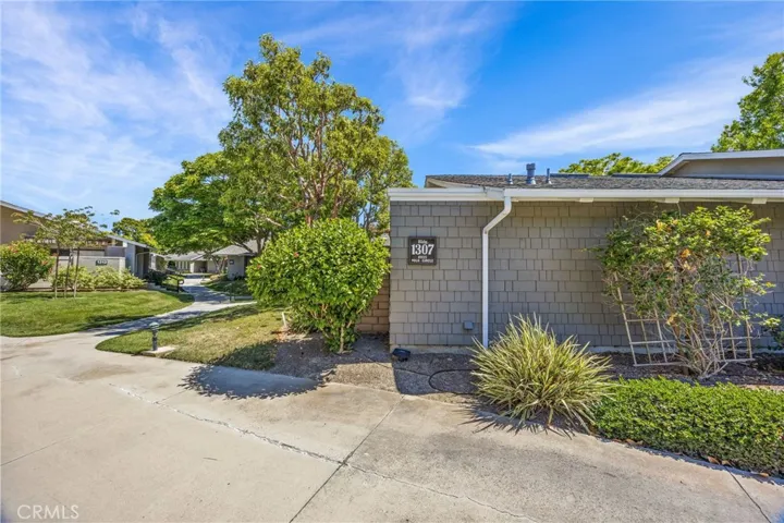 8933 Yolo Circle 1307a, Huntington Beach, California 92646