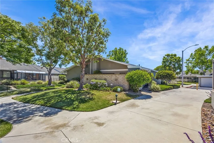 8933 Yolo Circle 1307a, Huntington Beach, California 92646
