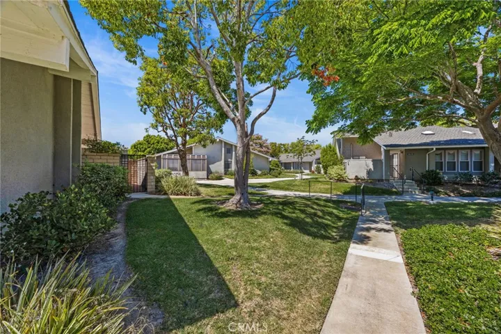 8933 Yolo Circle 1307a, Huntington Beach, California 92646