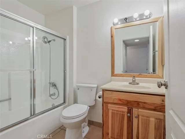 5540 S Owensmouth Avenue 107, Woodland Hills, California 91367