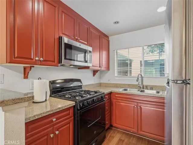 5540 S Owensmouth Avenue 107, Woodland Hills, California 91367