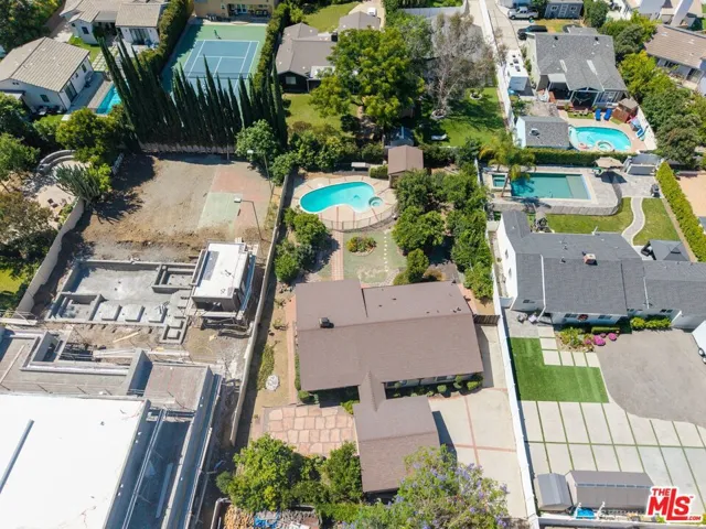 22930 Collins Street, Woodland Hills, California 91367