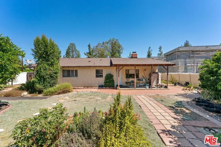 22930 Collins Street, Woodland Hills, California 91367