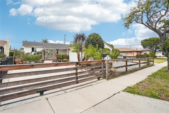 13808 Casimir Avenue, Gardena, California 90249