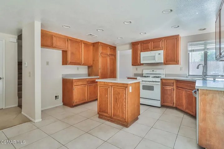 cFamily and Kitchen5