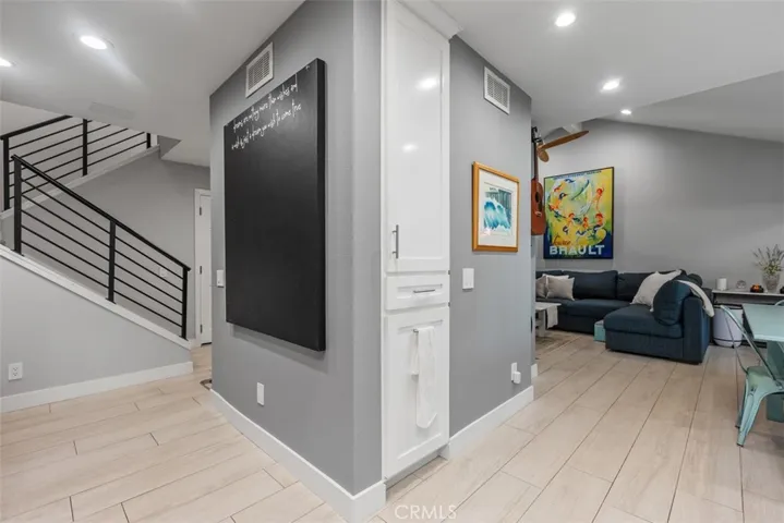 7 Shadow Hill, Laguna Hills, California 92653