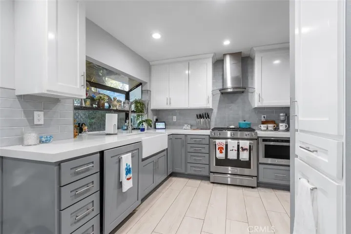 7 Shadow Hill, Laguna Hills, California 92653