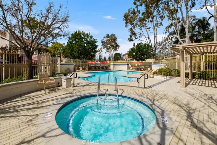 7 Shadow Hill, Laguna Hills, California 92653