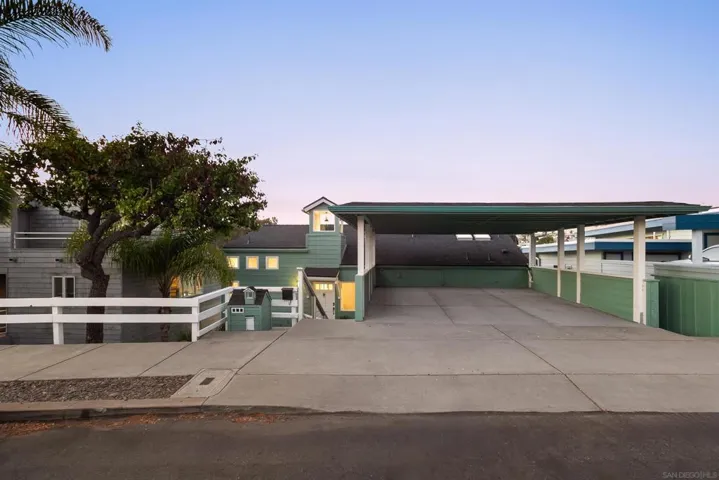 1084 Johnson, San Diego, California 92103