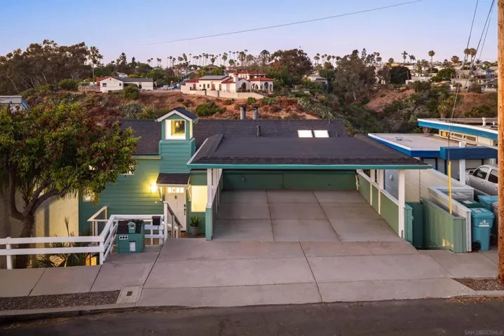 1084 Johnson, San Diego, California 92103