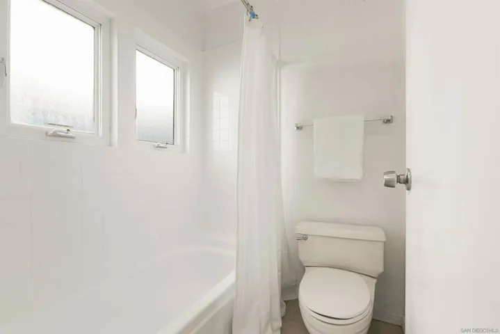 1084 Johnson, San Diego, California 92103