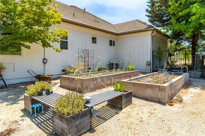 2045 Vista De La Vina, Templeton, California 93465