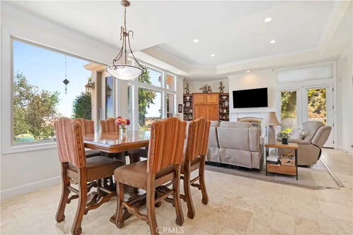 2045 Vista De La Vina, Templeton, California 93465