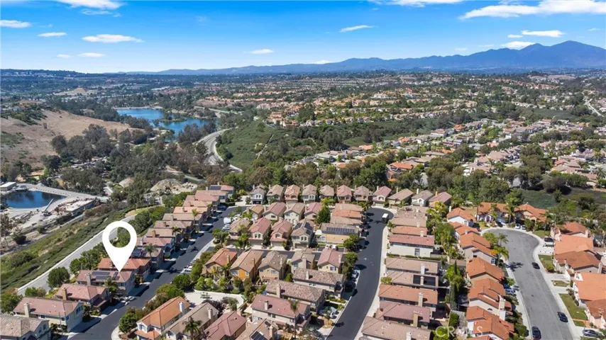 Enjoy close proximity to Laguna Niguel Regional Park, Lake, and scenic trails