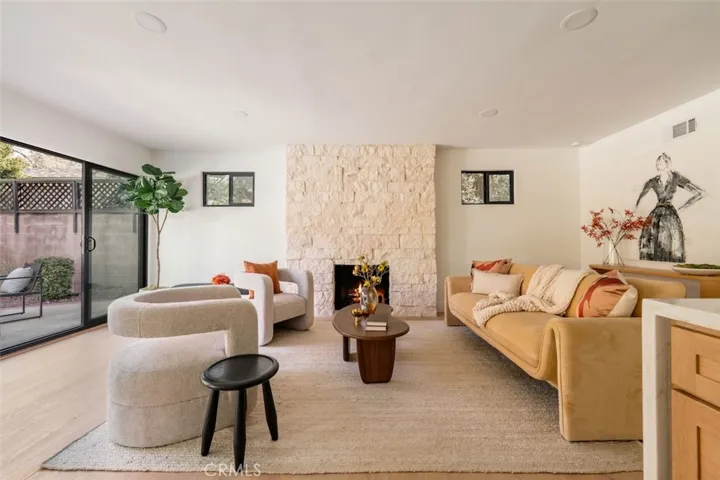 13925 Branton Place, Sherman Oaks, California 91423
