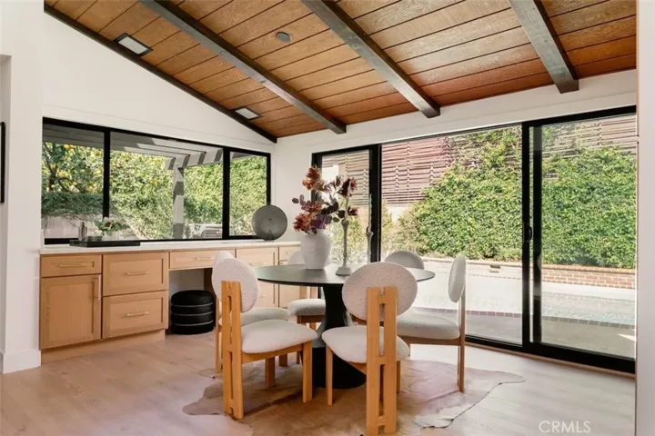 13925 Branton Place, Sherman Oaks, California 91423