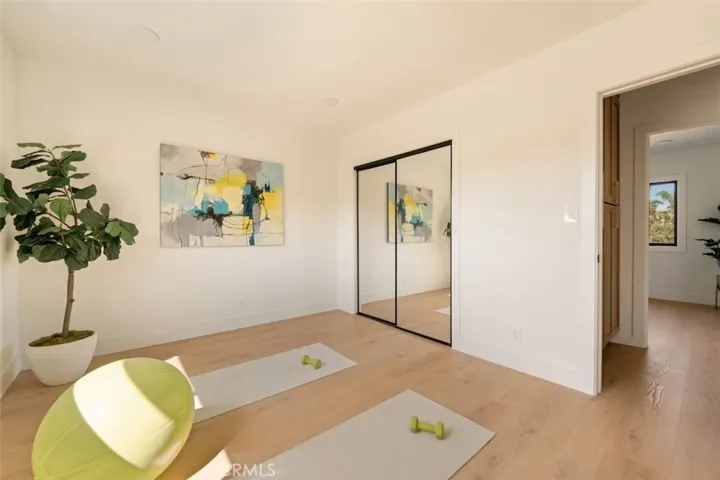 13925 Branton Place, Sherman Oaks, California 91423