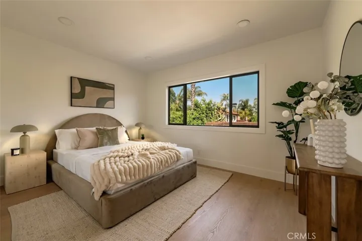13925 Branton Place, Sherman Oaks, California 91423